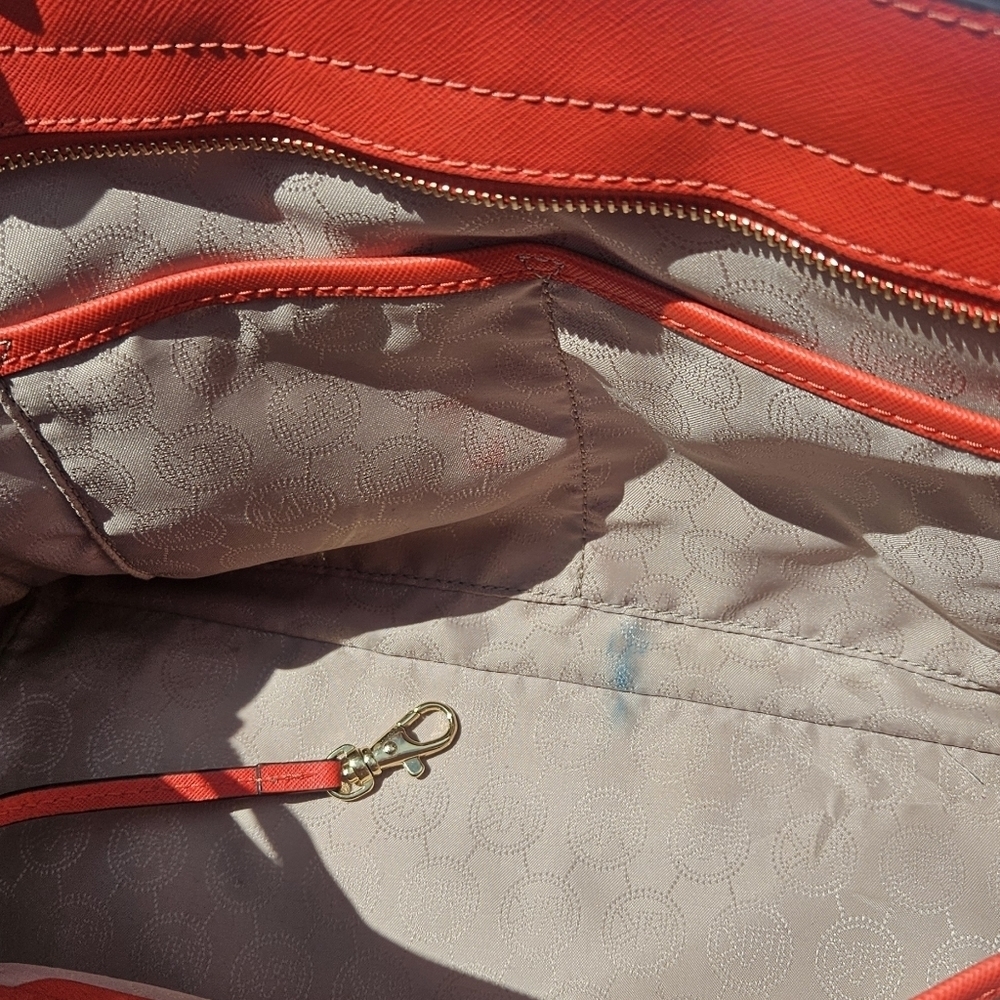 Michael Kors Selma Large Red Saffiano Leather Purse Crossbody Double Handle Bag - Picture 4 of 9